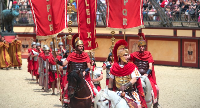 puy du fou spectacle gladiateur