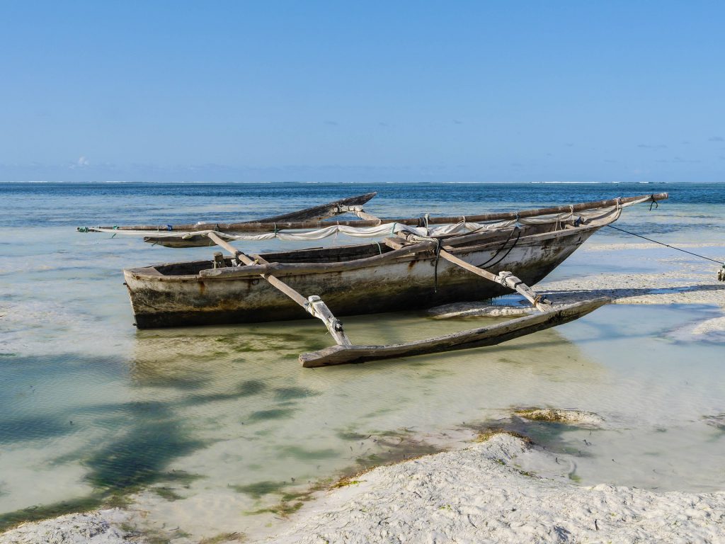 Bateau traditionnel sur une plage