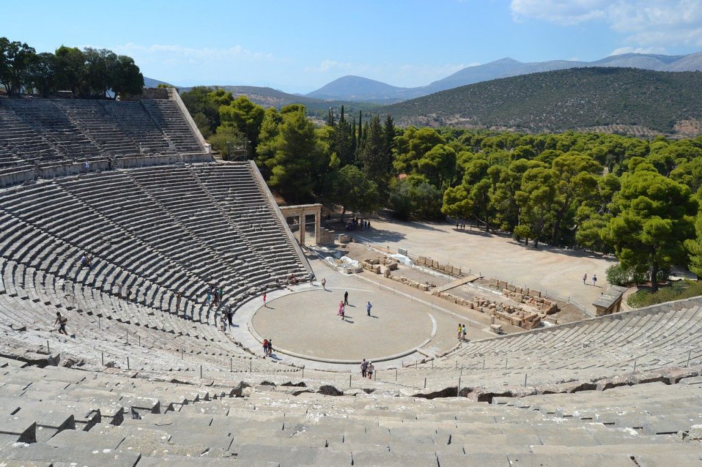 théatre ancien d'épidaure en grèce