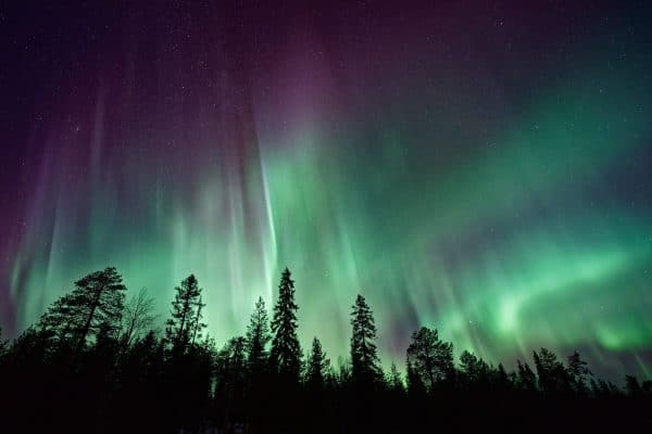 Pourquoi les aurores boréales sont vertes ?